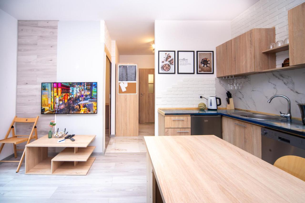 Maya'S Flats & Resorts 17 - Nadmotlawie กดัญสก์ ภายนอก รูปภาพ