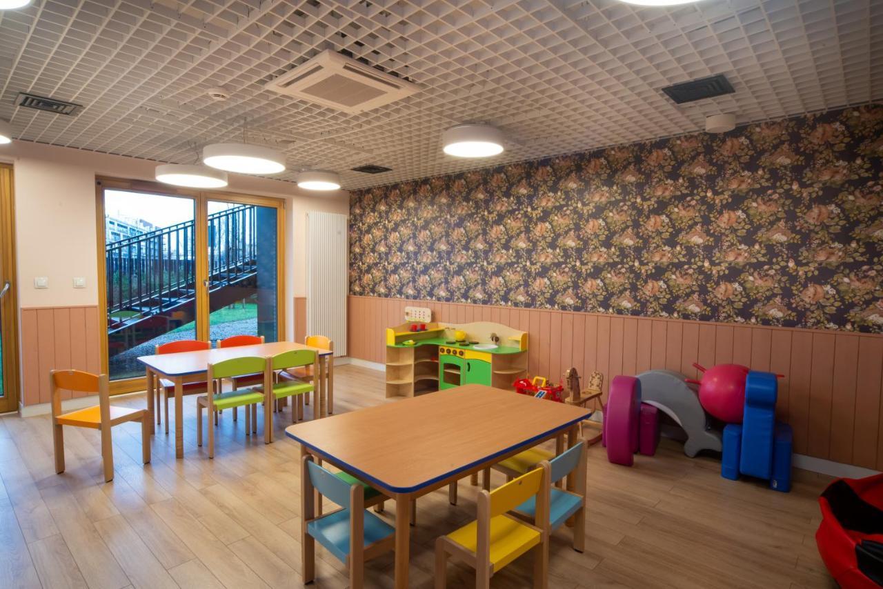 Maya'S Flats & Resorts 17 - Nadmotlawie กดัญสก์ ภายนอก รูปภาพ